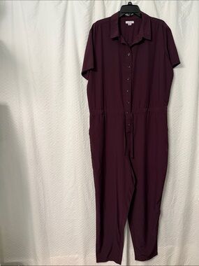 Serra Short-Sleeve Button-Front Jumpsuit in Deep Plum